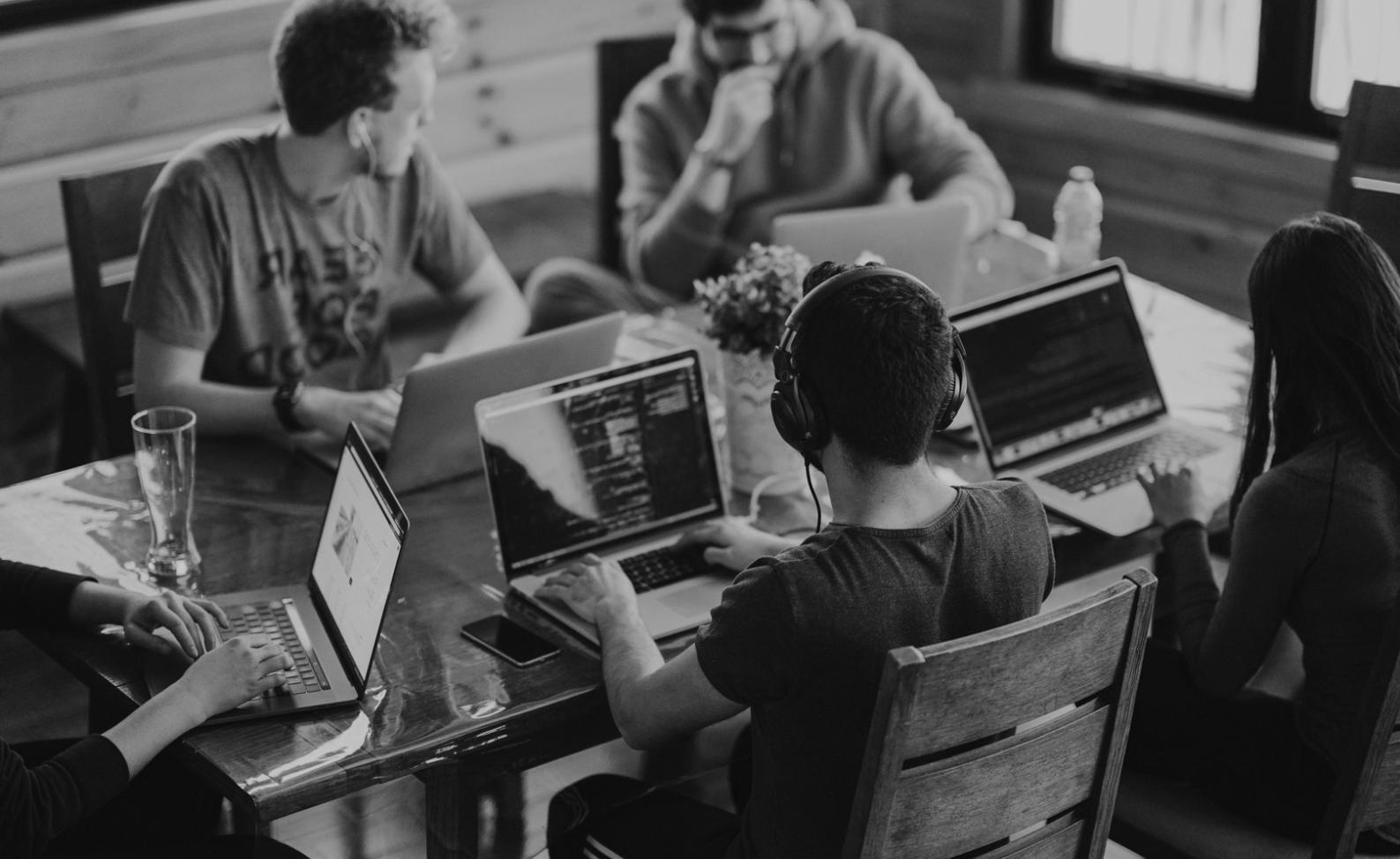 Zusammenarbeit und Unterstützung bei Domain-Workshops